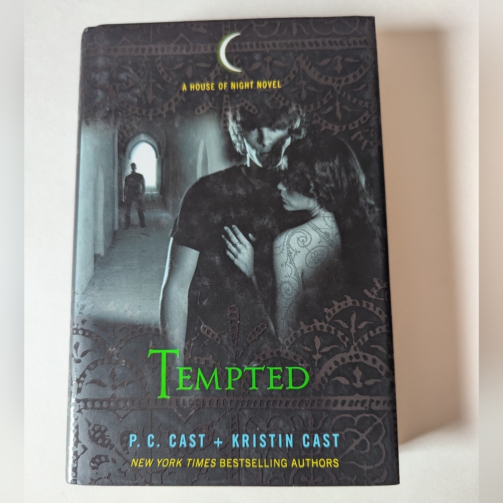 4/$20 TEMPTED (A House of Night Novel #6) by P. C. Cast and Kirstin Cast